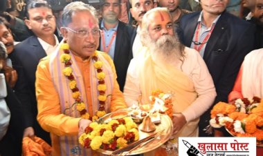 मुख्यमंत्री श्री विष्णु देव साय श्री दूधाधारी मठ पहुंच की पूजा अर्चना, गौ माता को लगाया भोग