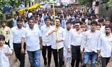 हर साल की तरह इस वर्ष भी खैरागढ़ में नदीम मेमन के नेतृत्व में बड़े ही धूमधाम से निकाली गई भव्य तिरंगा यात्रा