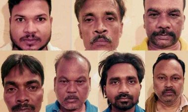 सूरजपुर जिले में 52 परियों का मजा ले रहे 10 जुआरियों को विश्रामपुर पुलिस ने किया गिरफ्तार, आरोपियों से 83000 रुपये नगद बरामद