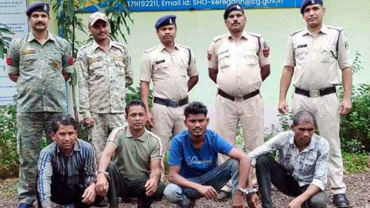 ऑलमारी के लॉकर में रखा सोने का हार चोरी, चार आरोपियों को गिरफ्तार करने में पुलिस को मिली कामयाबी