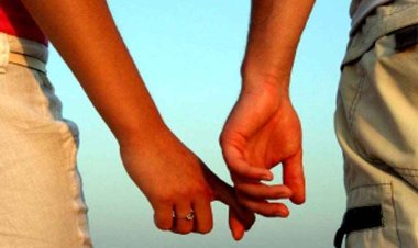 लिव इन रिलेशनशिप में रह रहे 2 युवकों ने खाया जहर, इलाज के दौरान हुई दोनों की मौत, आखिर क्या थी खुदकुशी की वजह, जांच में जुटी पुलिस