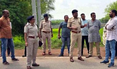 बंदूक की नोंक पर सराफा कारोबारी से लाखों के सोने-चांदी लूटकर 4 बदमाश फरार, दहशत फैलाने बदमाशों ने की फायरिंग, जांच में जुटी पुलिस