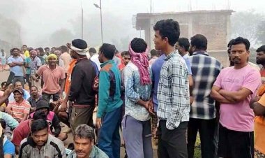 फसल नुकसान और मुआवजे को लेकर मेन रोड में किया चक्काजाम, बिना सूचना दिये प्रदर्शन करने वाले 7 आरोपियों के खिलाफ थाना में नामजद FIR दर्ज