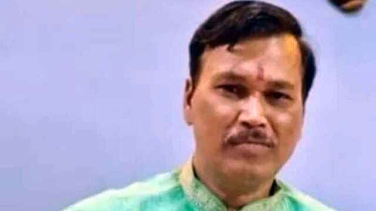 मोटर साइकल और एक्टिवा स्कूटी में जबरदस्त टक्कर, सड़क हादसे में गंभीर रुप से घायल व्यापारी की मौत, हादसा सीसीटीवी में रिकार्ड, जांच में जुटी पुलिस