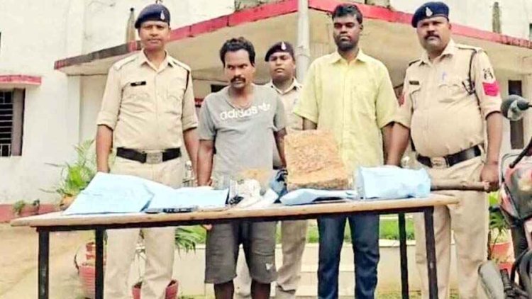 जशपुर में महिला की रेप के बाद बेरहमी से किया कत्ल, 30 फीट गहरी खाई में मिली लाश, पुलिस ने प्रेमी समेत दो आरोपियों को किया गिरफ्तार