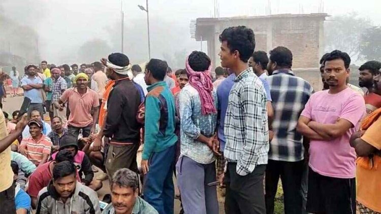 फसल नुकसान और मुआवजे को लेकर मेन रोड में किया चक्काजाम, बिना सूचना दिये प्रदर्शन करने वाले 7 आरोपियों के खिलाफ थाना में नामजद FIR दर्ज