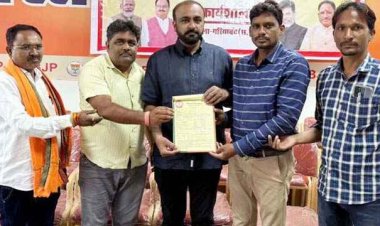 नगर पालिका अध्यक्ष गफ्फू मेमन बने भाजपा के सक्रिय सदस्य, CM साय व उपमुख्यमंत्री से मुलाकात कर दी दीपावली की बधाई एवं शुभकामनाएं