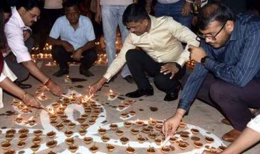 छत्तीसगढ़ की जनता को स्थापना दिवस पर राष्ट्रपति ने दी बधाई, दीपोत्सव एवं दीपदान कार्यक्रम का हुआ आयोजन, दीयों से जगमगाया शहर