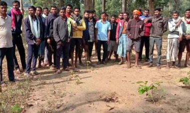 एसडीएम को ज्ञापन सौंपने के बाद नहीं हुई सुनवाई, आज 12 गांव के 733 किसान सांसद निवास का घेराव कर करेंगे अनिश्चित कालीन धरना प्रदर्शन