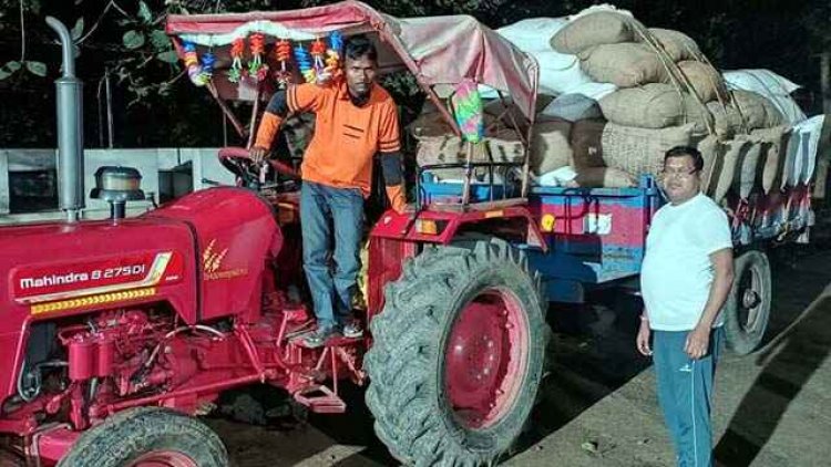 अवैध धान पर लगातार एक्शन, गरियाबंद, सारंगढ़, बसना, जांजगीर-चांपा और दुर्ग में प्रशासन की छापेमारी जारी, वाहन भी किया गया जप्त