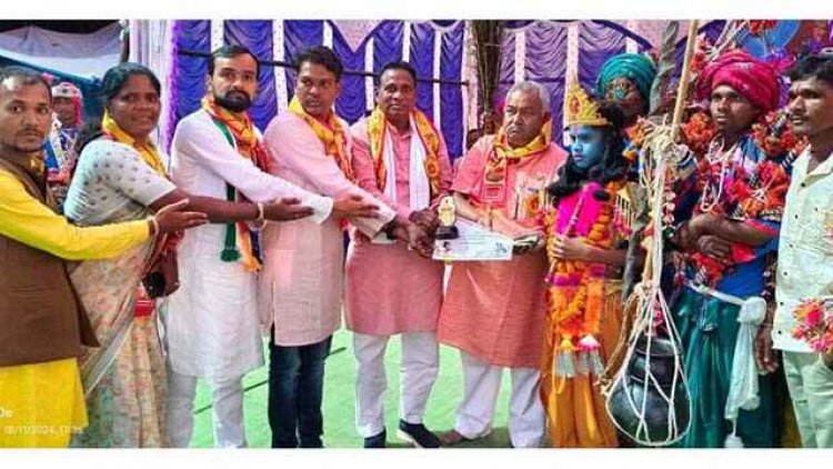 यादव समाज के देवारी मातर महोत्सव में शामिल हुए बिन्द्रानवागढ़ विधायक जनक ध्रुव, हजारों की तादाद में पहुंचे लोग, सांस्कृतिक कार्यक्रमों की रही धूम