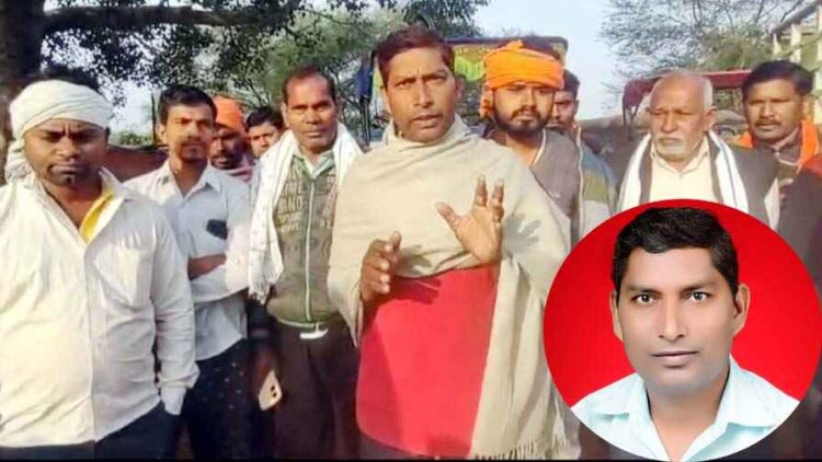 बारदाने की कमी को लेकर फूटा किसानों का गुस्सा, बेलटुकरी धान खरीदी केंद्र के सामने किया प्रदर्शन, सरकार कराए बोरा उपलब्ध -तेजराम विद्रोही