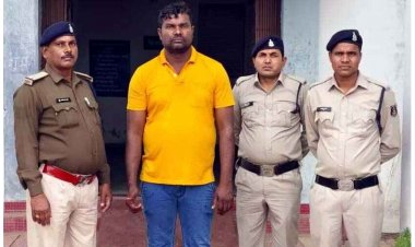 फैमिली ढाबे में परोसी जा रही शराब, पुलिस ने लिया एक्शन, छापेमारी कर आरोपी को किया गिरफ्तार, मादक पदार्थ और नगद जप्त