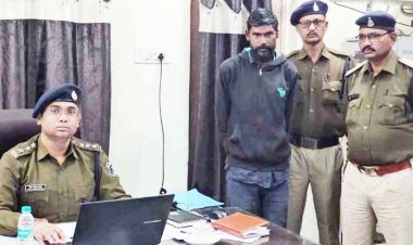 पति ने संबंध बनाते देखा तो सनकी आशिक ने दोस्त के साथ मिलकर पति-पत्नी की ले ली जान, एक आरोपी गिरफ्तार दूसरा फरार, जांच में जुटी पुलिस