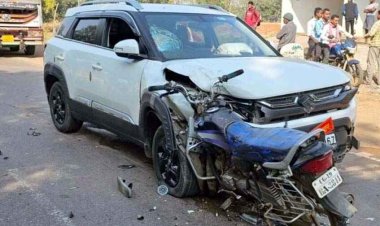 डिप्टी कलेक्टर की कार और बाइक में जोरदार टक्कर, मोटर साइकिल सवार युवक की मौके पर दर्दनाक मौत, बाइक के उड़े परखच्चे, वाहन जप्त