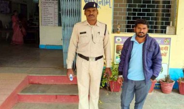 शादी का झांसा देकर अभनपुर में कॉलेज छात्रा के साथ किया रेप, दी जान से मारने की धमकी, पुलिस ने आरोपी गोपेश साहू को गिरफ्तार कर भेजा जेल