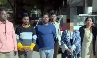 रायपुर के कारोबारी पर रेप केस, युवती ने मामला खत्म करने मांगे 1 करोड़, दुष्कर्म पीड़िता ने दोस्तों संग रची साजिश, दूसरी किस्त लेते 4 गिरफ्तार