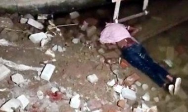 निर्माणाधीन मकान में मिली चौकीदार की लाश, सिर पर चोट के निशान, इलाके में फैली सनसनी, हत्या की आशंका, पुलिस कर रही मामले की जांच