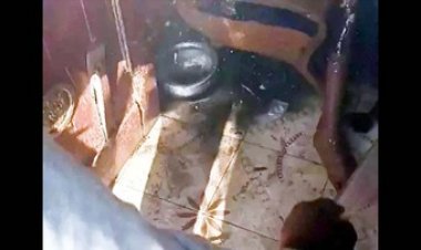 घर में अलाव जलाकर बैठे बुजुर्ग की जिंदा जलकर हुई मौत, आधा शरीर जलकर खाक, सिर्फ पैर बचे, धुआं उठने पर पड़ोसियों को हुई जानकारी