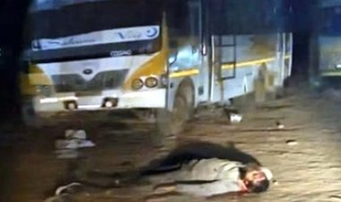 तेज रफ्तार ट्रक ने बाइक को मारी जोरदार टक्कर, उछलकर सड़क पर गिरे दोनों युवक, चाचा-भतीजे की मौके पर मौत, ड्राइवर वाहन लेकर फरार