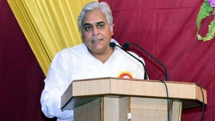 छत्तीसगढ़ में कांग्रेस पार्टी की पूर्व विधायक अरुण वोरा गिरफ्तार, कार्यकर्ताओं ने किया प्रदर्शन, कहा- विपक्ष की आवाज दबाने की कोशिश