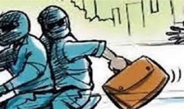 बैंककर्मी के साथ अज्ञात बदमाशों किया ने लूटपाट, लॉकर की चाबी समेत कैश लूट कर बदमाश फरार, पुलिस कर रही आरोपियों की तलाश