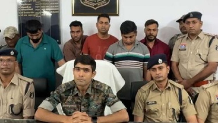 फर्जी इनकम टैक्स ऑफिसर बनकर पुलिस ने लूट करने वाले गिरोह का किया पर्दाफाश, गांव का ही युवक निकला मास्टरमाइंड, 5 आरोपी गिरफ्तार