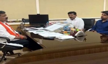 रायपुर में 1 हजार से ज्यादा पाकिस्तानी नागरिकों की होगी जांच, नागरिकता चेक, पाकिस्तान से आए सिंधी नागरिकों ने उपमुख्यमंत्री विजय शर्मा से की मुलाकात