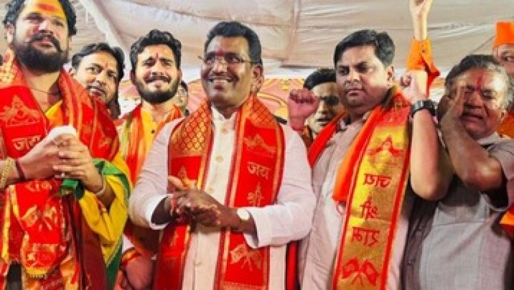 रामनवमी पर निकाली गई भव्य शोभा यात्रा, उमड़ा भक्तों का सैलाब, नृत्य और शौर्य प्रदर्शन ने मोहा मन, श्रद्धालु हुए शामिल