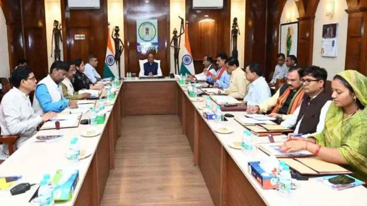 छत्तीसगढ़ मंत्रिपरिषद बैठक में लिए गए अहम फैसले, शिक्षा, कला, उद्योग और रोजगार को मिलेगा नया आयाम, औद्योगिक विकास नीति में संशोधन को मंजूरी
