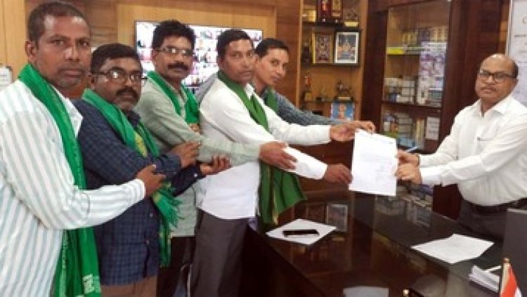 रबी फसल धान को समर्थन मूल्य के बराबर खरीदने की मांग, भारतीय किसान यूनियन के प्रतिनिधि मंडल ने मुख्यमंत्री के नाम कलेक्टर को सौंपा ज्ञापन