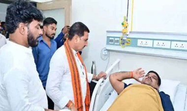 बैडमिंटन कोर्ट में चक्कर आने से गिरे बीजेपी विधायक, खेलते समय अचानक तबीयत बिगड़ी, हॉस्पिटल में भर्ती, BJP-कांग्रेस नेताओं ने की मुलाकात