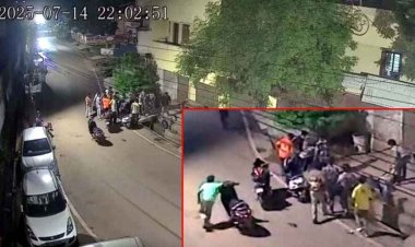 मंदिर जा रहे स्कूटी सवार का बिगड़ा बैलेंस, नाली में गिरने से 16 वर्षीय लड़के की मौत, दूसरा घायल, हादसा सीसीटीवी कैमरे में कैद