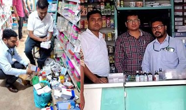राजिम के कुलेश्वर मेडिकल स्टोर में औषधि विभाग की छापेमारी, झोलाछाप डॉक्टरों पर लगेगी लगाम, नशीली और एक्सपायरी दवाएं जब्त