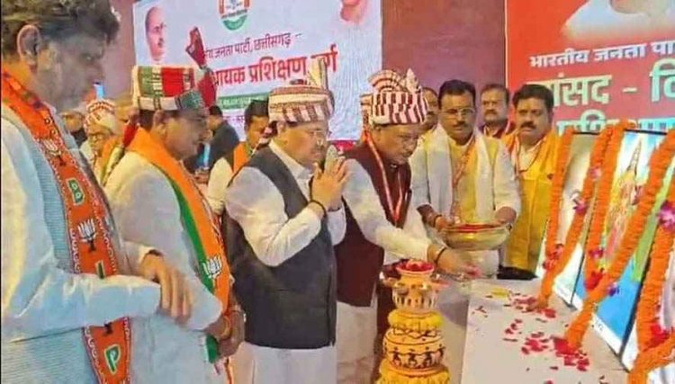 मैनपाट में आयोजित भाजपा के तीन दिन दिवसीय प्रशिक्षण शिविर का भाजपा के राष्ट्रीय अध्यक्ष जेपी नड्डा ने किया शुभारंभ