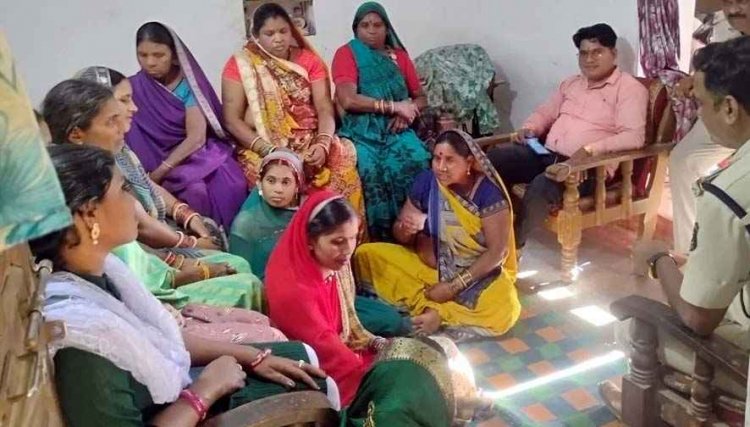 परसाही की महिलाओं ने भरी नशा के खिलाफ हुंकार, बर्बादी का विरोध कर बजाया बिगुल- ‘अब नहीं सहेंगे नशे की मार’