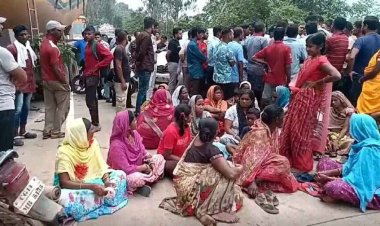 तेज रफ्तार ट्रक ने बाइक सवारों को मारी टक्कर, जीजा-साले की मौत, ड्राइवर फरार, ग्रामीणों ने चक्का जाम कर किया मुआवजे की मांग