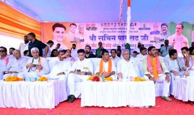 कांग्रेस की वोटर अधिकार यात्रा राजनांदगांव, दुर्ग एवं भिलाई में कार्यक्रम, मोटर सायकल रैली, पदयात्रा, हस्ताक्षर अभियान, बाईक रैली संपन्न