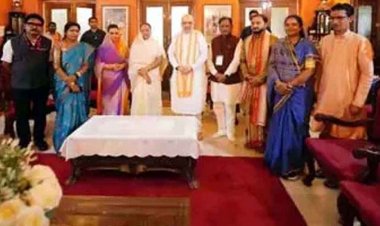 अमित शाह बस्तर दशहरा में हुए शामिल, मुख्यमंत्री बस सेवा की शुरुआत, महतारी वंदन की 20वीं किस्त ट्रांसफर, राज परिवार से मुलाकात