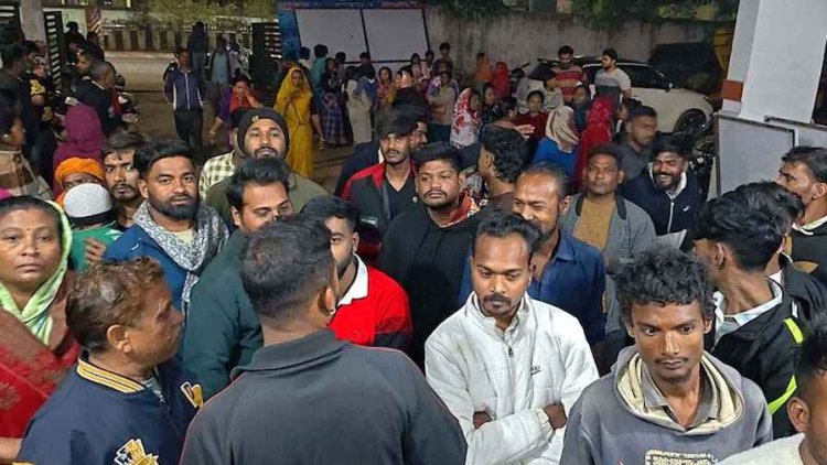 लड़कों को बुलाकर रात में नशा, पड़ोसियों ने जताया विरोध तो भड़कीं लड़कियां, एसिड फेंका-बरसाएं पत्थर, ब्लेड से हमला, कई घायल, 5 गिरफ्तार