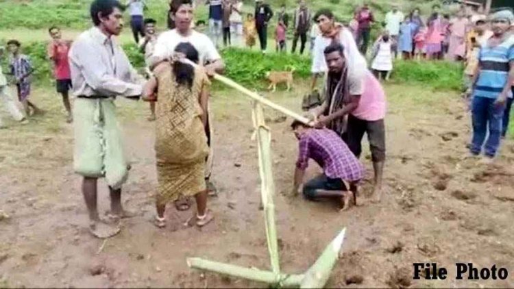 अरमान ने किया लव मैरिज, लड़की के नाराज चाचा ने टंगिया से किया हमला, ससुर गंभीर रुप से घायल, गांव में तनाव का माहौल, पुलिस बल तैनात