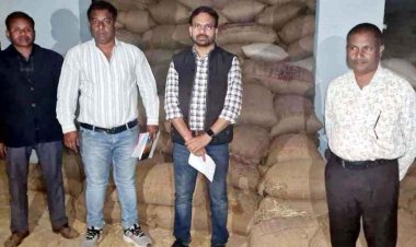 राइस मिल पर प्रशासन की दो मामलों में सख्त कार्रवाई, प्रभु ट्रेडिंग कंपनी सिरसिदा के गोदाम से 261 क्विंटल अवैध धान जब्त, इधर राइस मिल सील