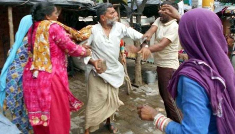 गांव में शराब पीने वालों को भरना पड़ेगा 5100 का जुर्माना, सूचना देने वालों को मिलेगा 2100 का इनाम, इस जिले के ग्रामीणों का बड़ा फैसला