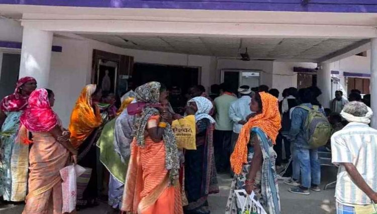 छत्तीसगढ़ में लगातार हो रहा धर्मांतरण!, ग्रामीणों ने थाना प्रभारी को सौंपा ज्ञापन, ईसाई समुदाय के लोगों का गांव में प्रवेश रोकने की मांग