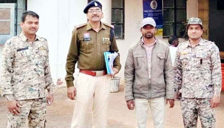 जनपद पंचायत मगरलोड में 8.52 लाख का घोटाला उजागर, डाटा एंट्री ऑपरेटर धमेन्द्र साहू गिरफ्तार, ऑनलाइन गेमिंग की लत पड़ी भारी
