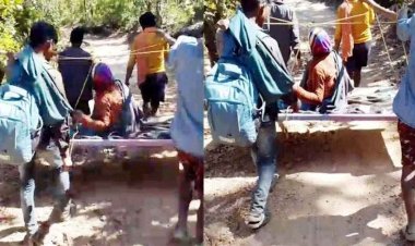 सड़क से भी सस्ती जिंदगी!, चारपाई पर तड़पती रही बीमार महिला, सड़क नहीं होने के कारण कंधों पर ढोया गया विकास का सच, अब आर-पार की मांग