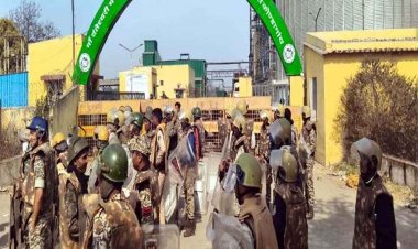 प्लांट में ग्रामीणों ने किया हमला, दफ्तर-गाड़ियों में तोड़फोड़, फोर्स पर गुलेल से अटैक, बोले- संयंत्र से निकलने वाले वेस्ट से फसलों को नुकसान