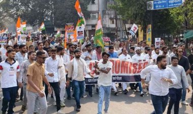 छग युवा कांग्रेस का प्रदेशव्यापी भाजपा कार्यालय घेराव, कहा- PM is Compromised सिर्फ नारा नहीं, युवाओं के आक्रोश की बुलंद आवाज़