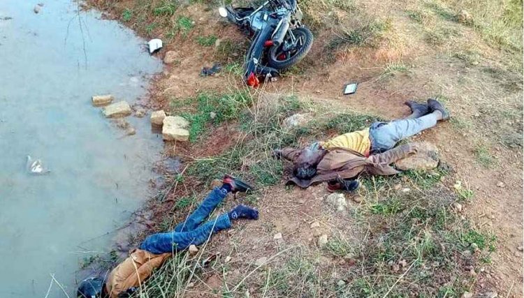 पुल से गिरी तेज रफ्तार बाइक, दशगात्र कार्यक्रम में शामिल होने आए पिता-पुत्र की सड़क हादसे में दर्दनाक मौत, रात भर तड़पता रहा एक घायल, पसरा मातम