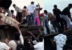 रायपुर में थाना के सामने डिवाइडर पर बस का पहिया चढ़ने से पलटी यात्रियों से भरी बस, मची चीख-पुकार, हादसे में 12 यात्री घायल, अस्पताल में भर्ती